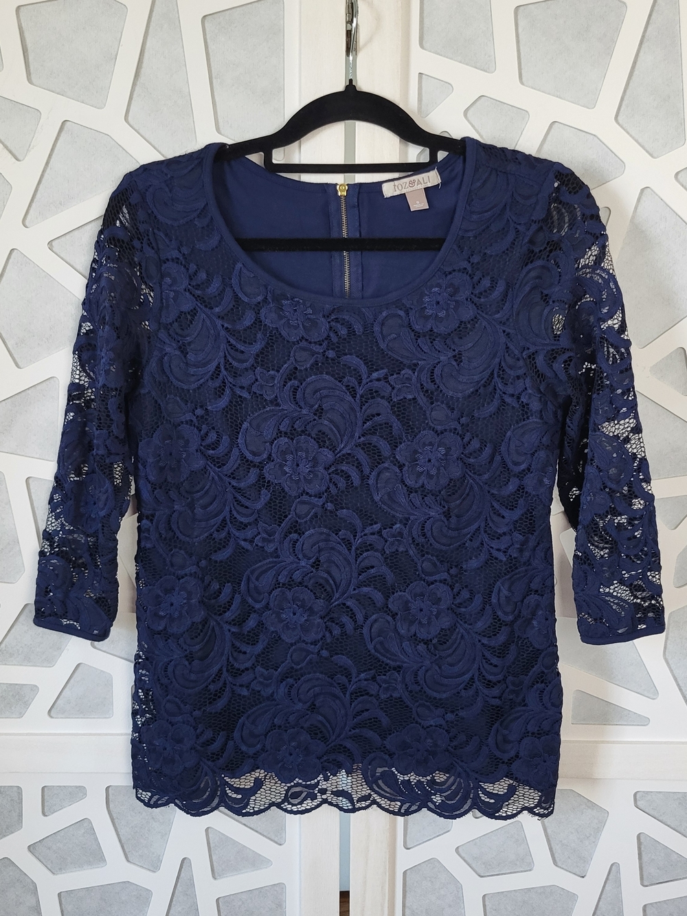 Roz & Ali Navy Floral Lace Scoop Neck Blouse
